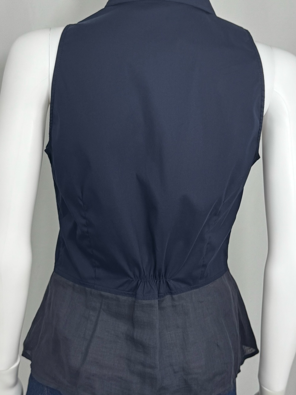Pristine Brunello Cucinelli Sleeveless Mixed-Media Peplum Shirt - Size L (US) - Picture 13 of 16